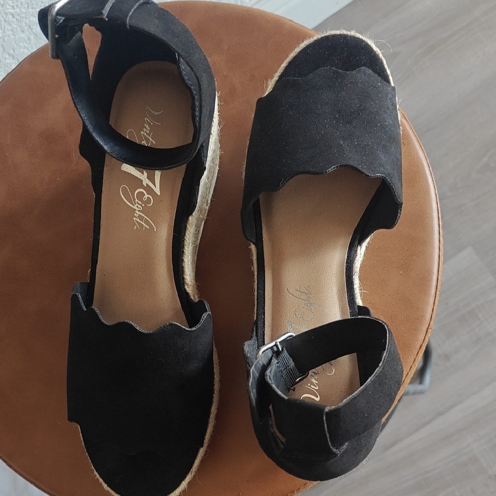 Chic Black Wedge Sandals